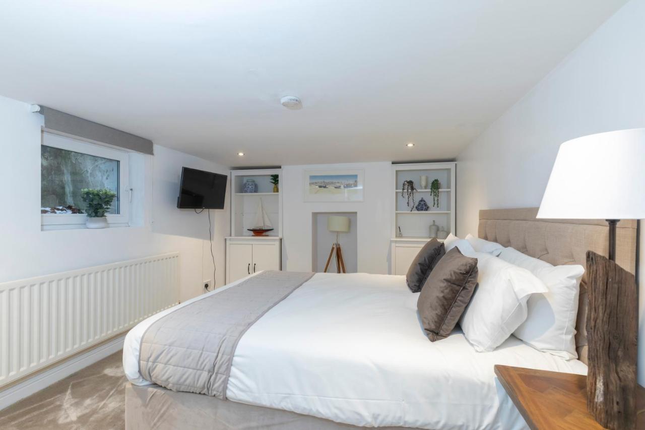 Beautiful 4 Bedroom Holiday home