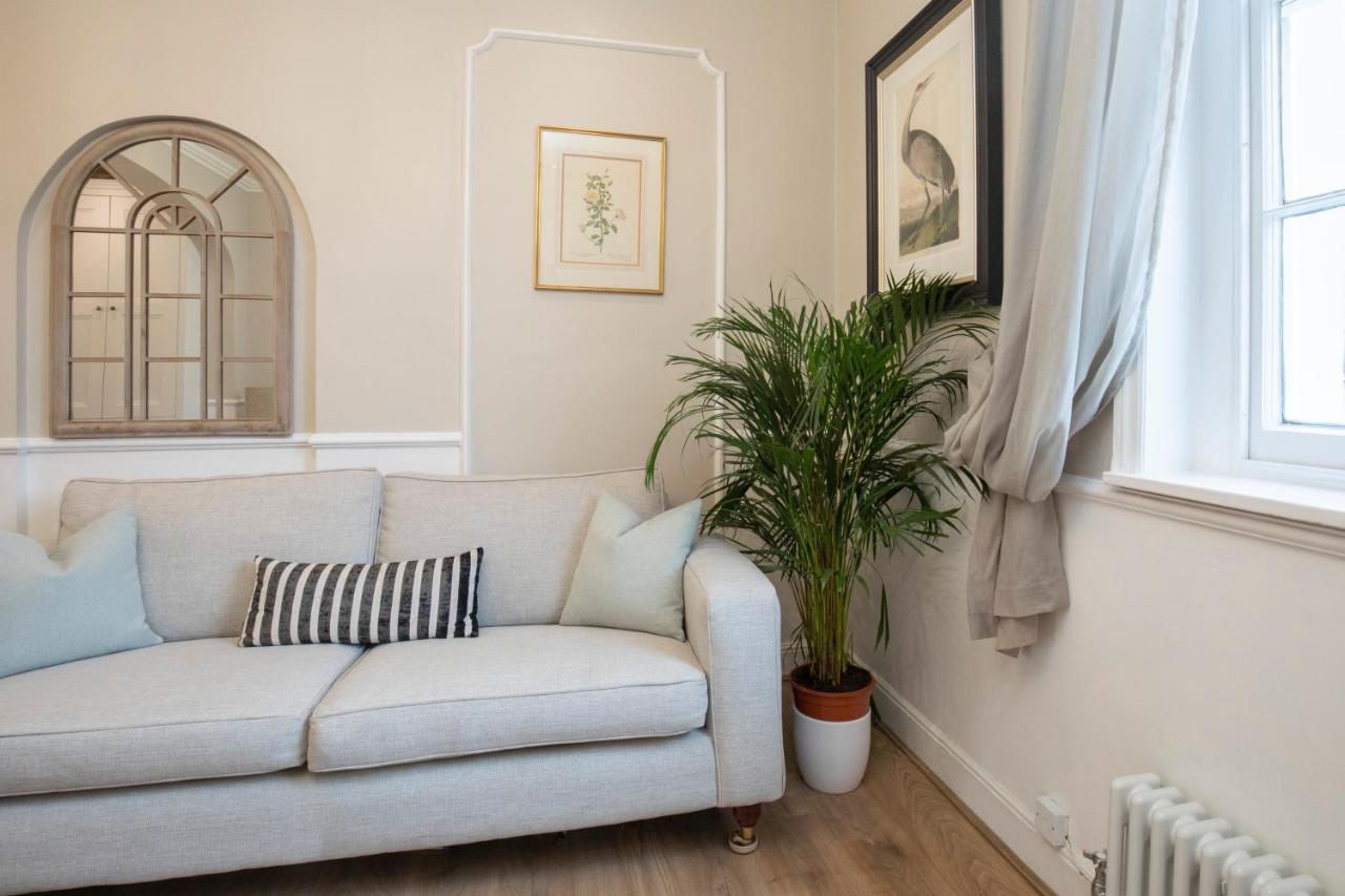 Beautiful 4 Bedroom Holiday home