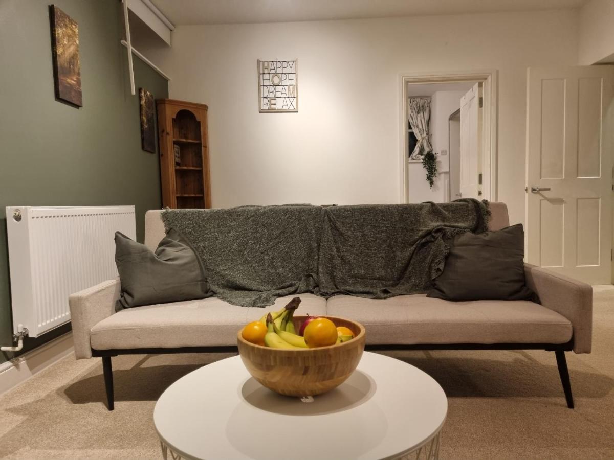 7b Lansdown Place Lane Apartment *
