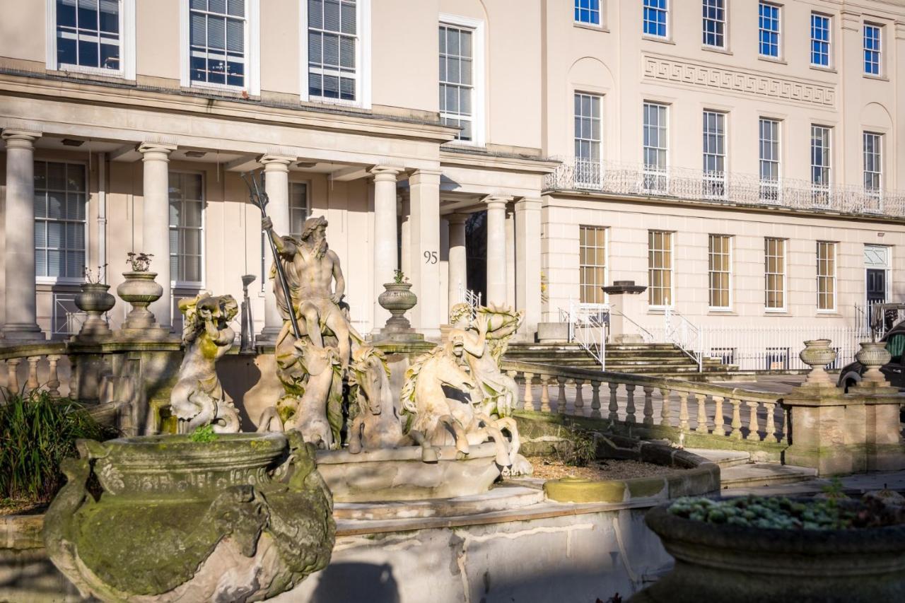 Elliot Oliver - Luxury 2 Bedroom Regency With Parking & Ev Charger Cheltenham