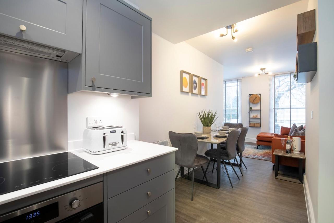 Elliot Oliver - Luxury 2 Bedroom Regency With Parking & Ev Charger Cheltenham