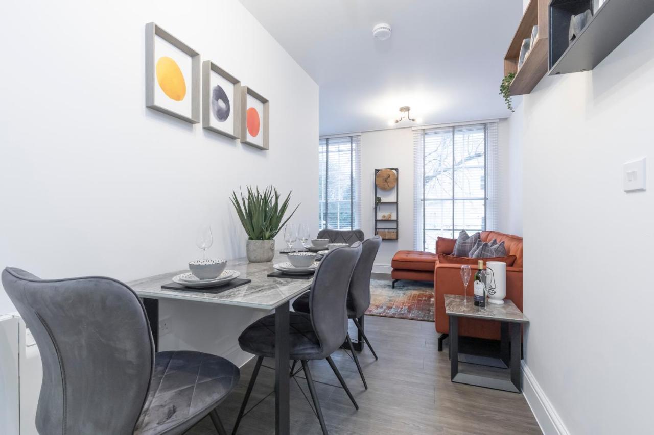 Apartment Elliot Oliver - Luxury 2 Bedroom Regency With Parking & Ev Charger *