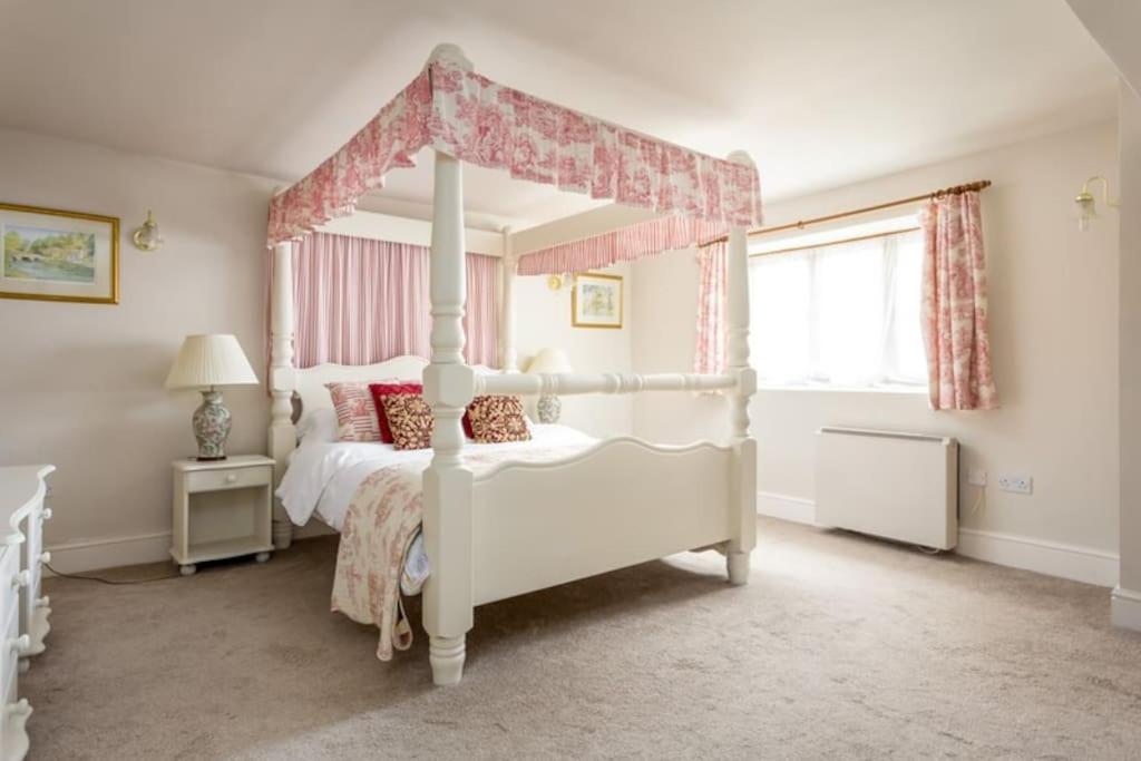 Broadway House, 7 Bedroom, 6 Baths * Cheltenham