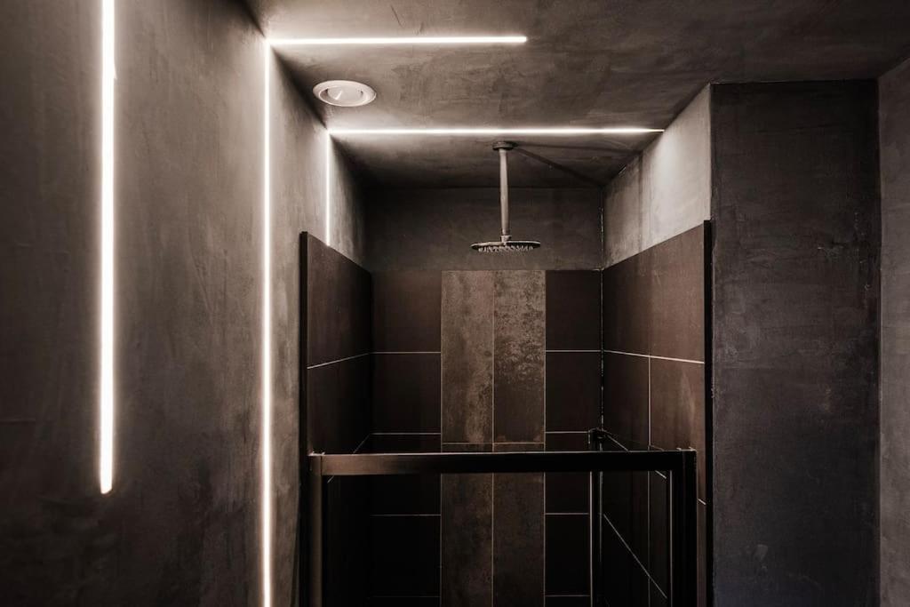 Apartment High End Free Parking Wifi Balcony Ensuite *