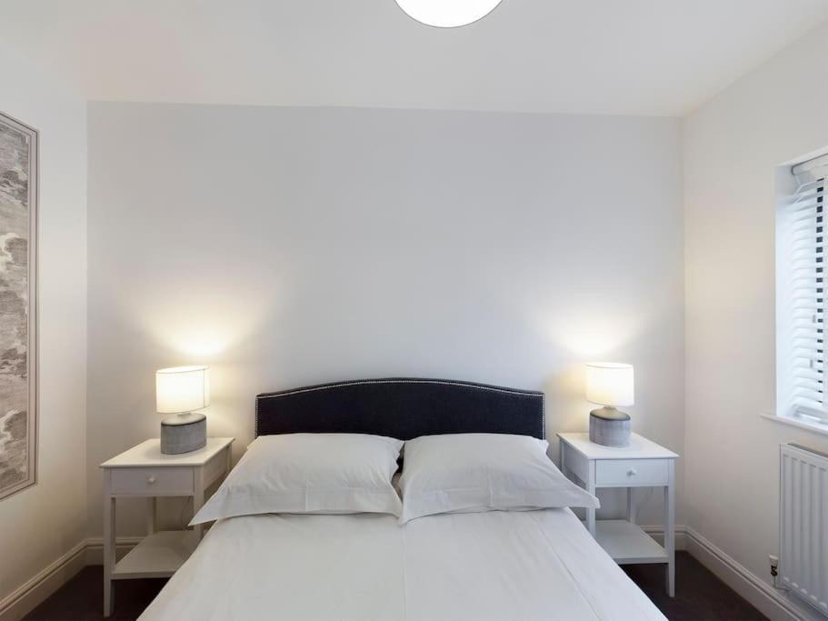 Hidden Gem Free Parking Wi -fi Courtyard * Cheltenham