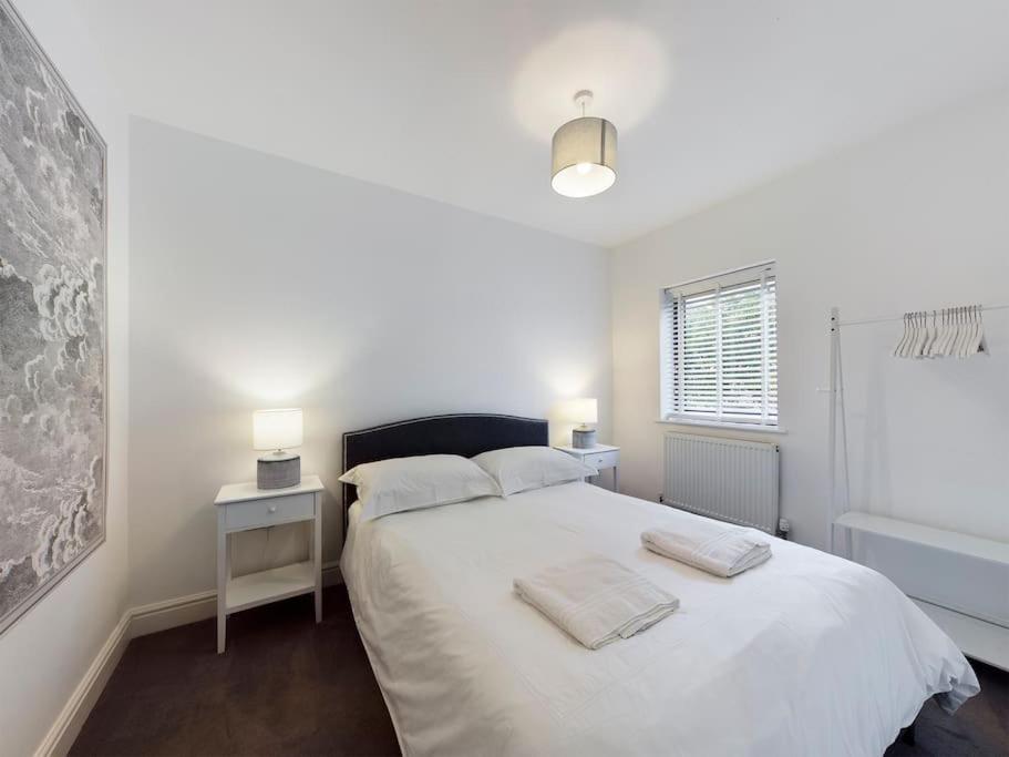 Holiday home Hidden Gem Free Parking Wi -fi Courtyard