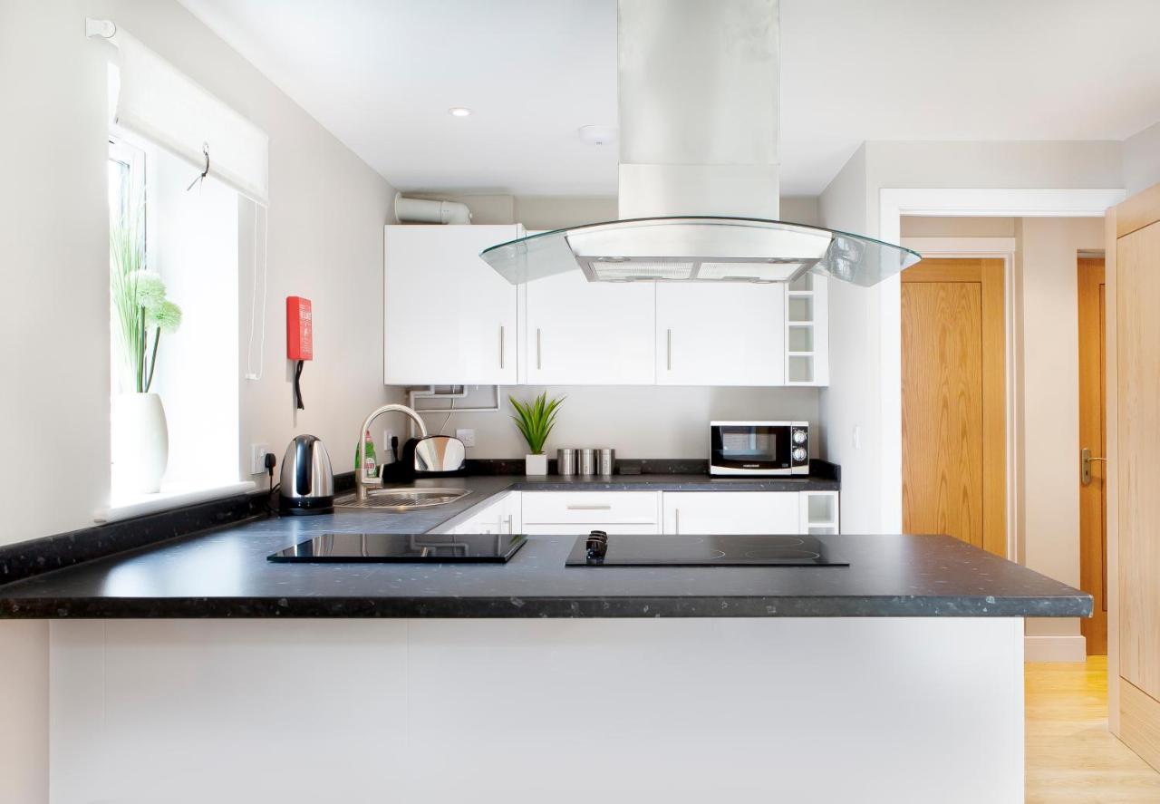 Apartment Saracens Courtyard By Swa *