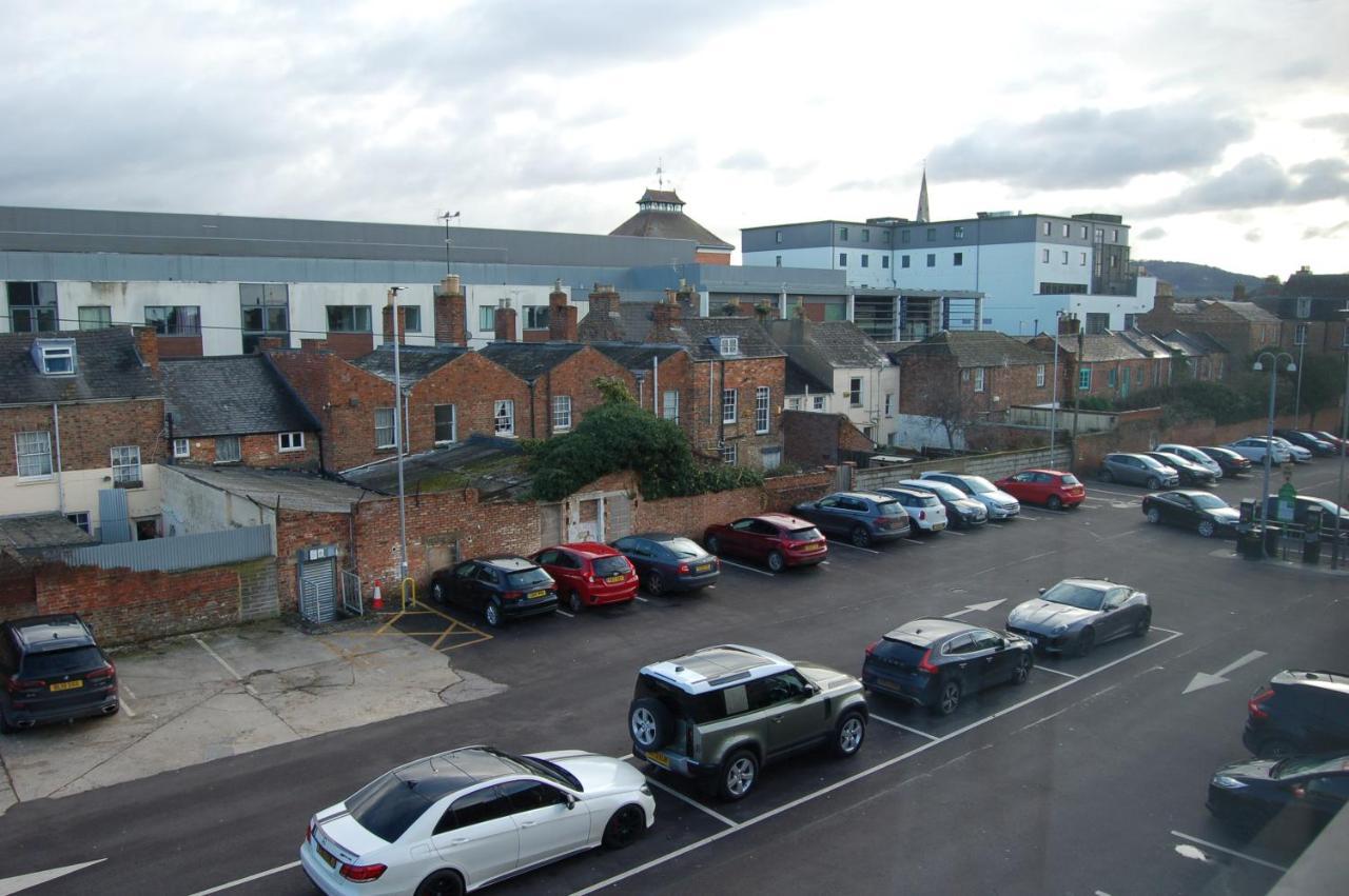 Saracens Courtyard By Swa Apartment Cheltenham