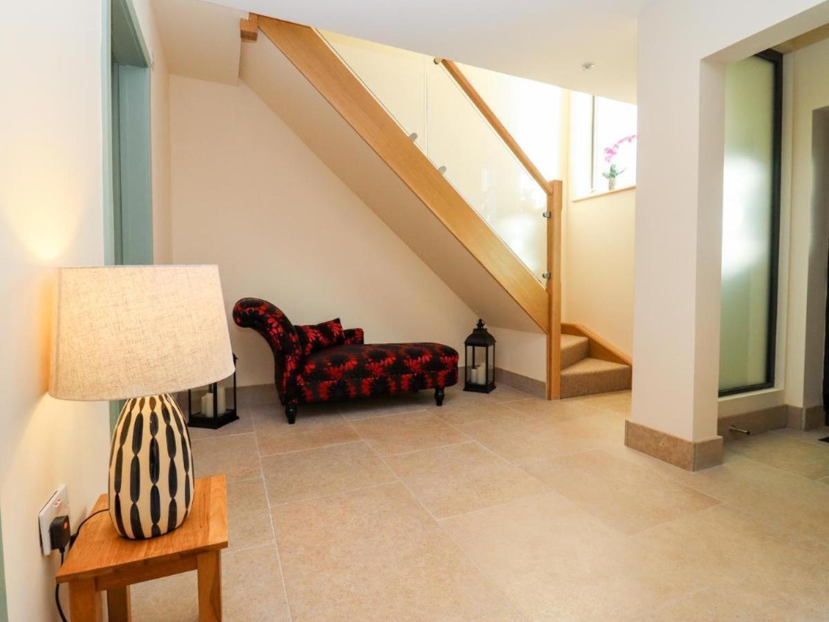 Bears Court Apartment Cheltenham