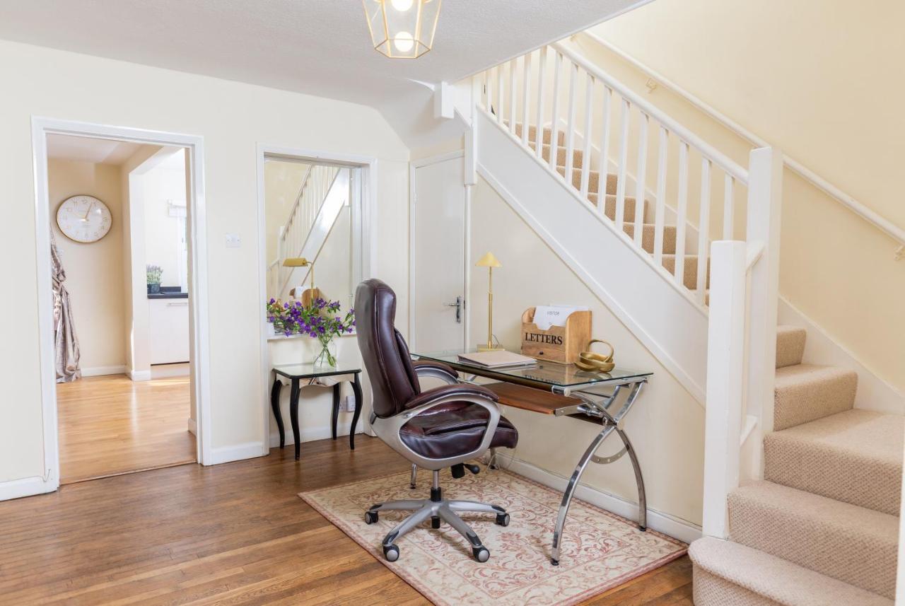 Glensanda - By Luxury Cheltenham
