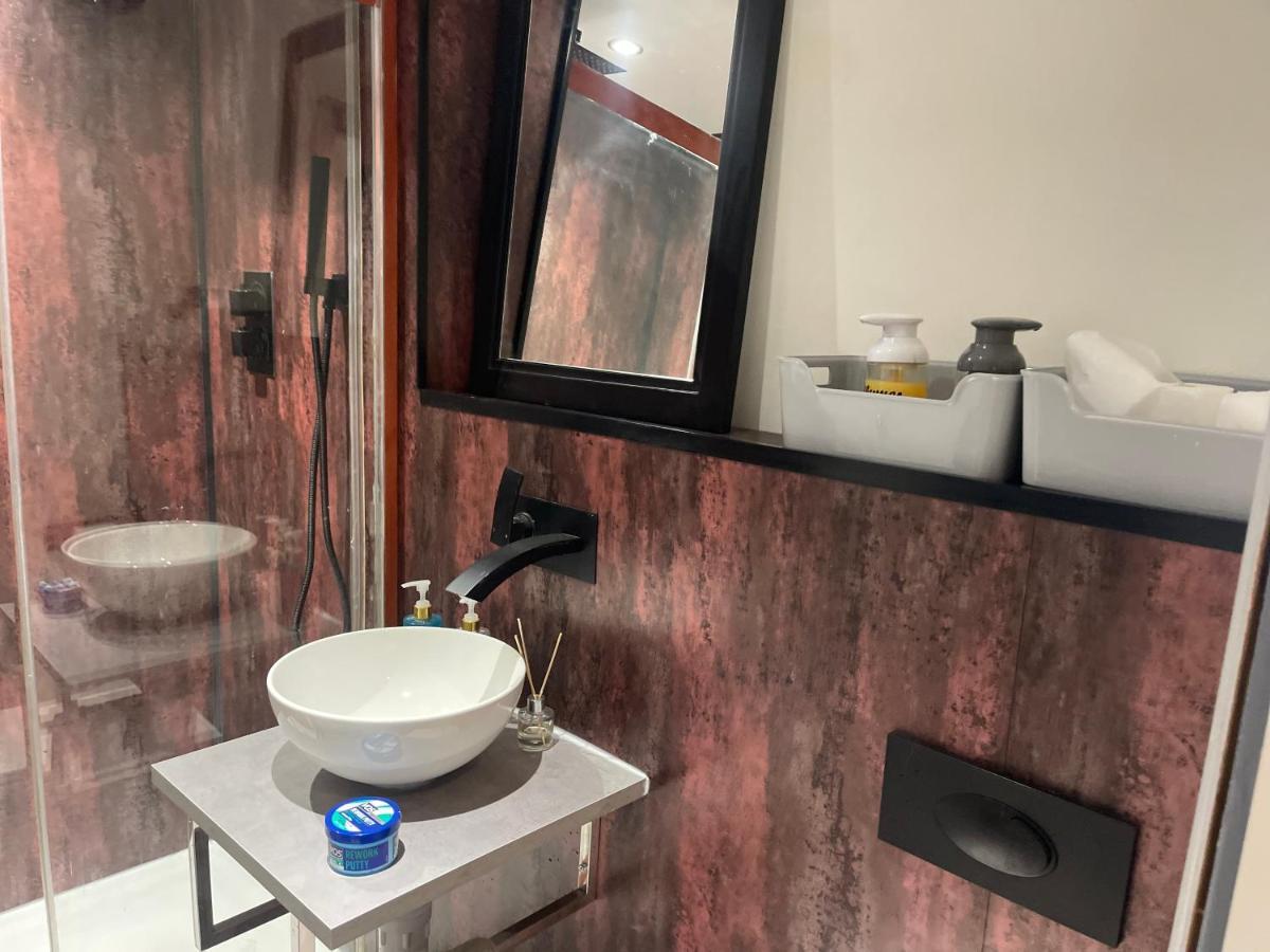 Apartment Newly Refurbished Unique