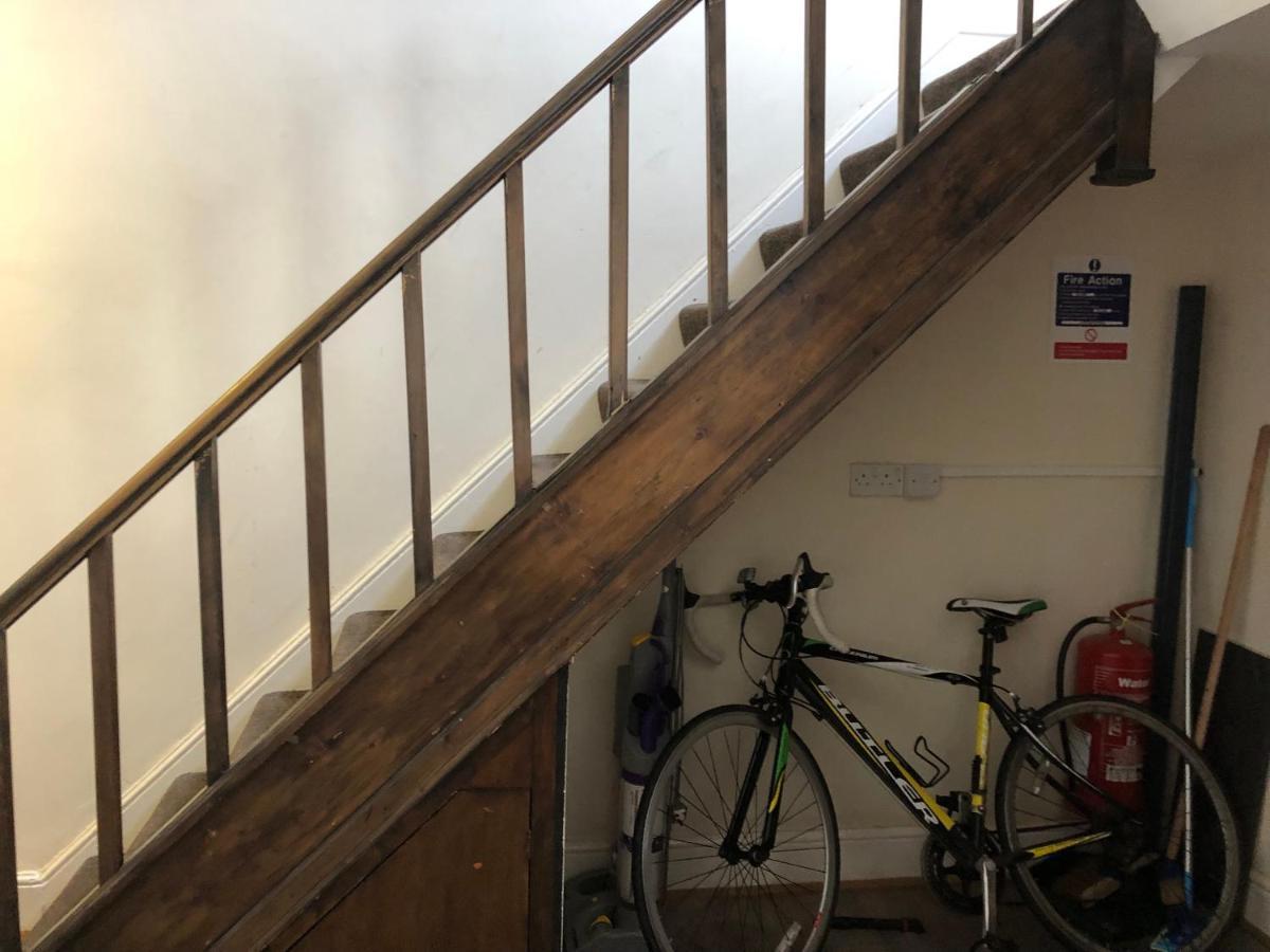 Comfortable Away From Home, Town Centre, Free Parking,multiple