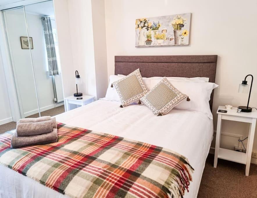 Luxury With Ev Charger - Lechampton Hills