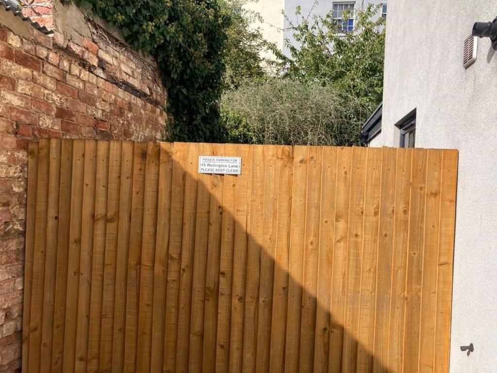 Hidden Gem Free Parking Wi -fi Courtyard Cheltenham