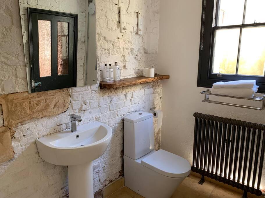 Apartment Lavish At Montpellier Gardens Cheltenham