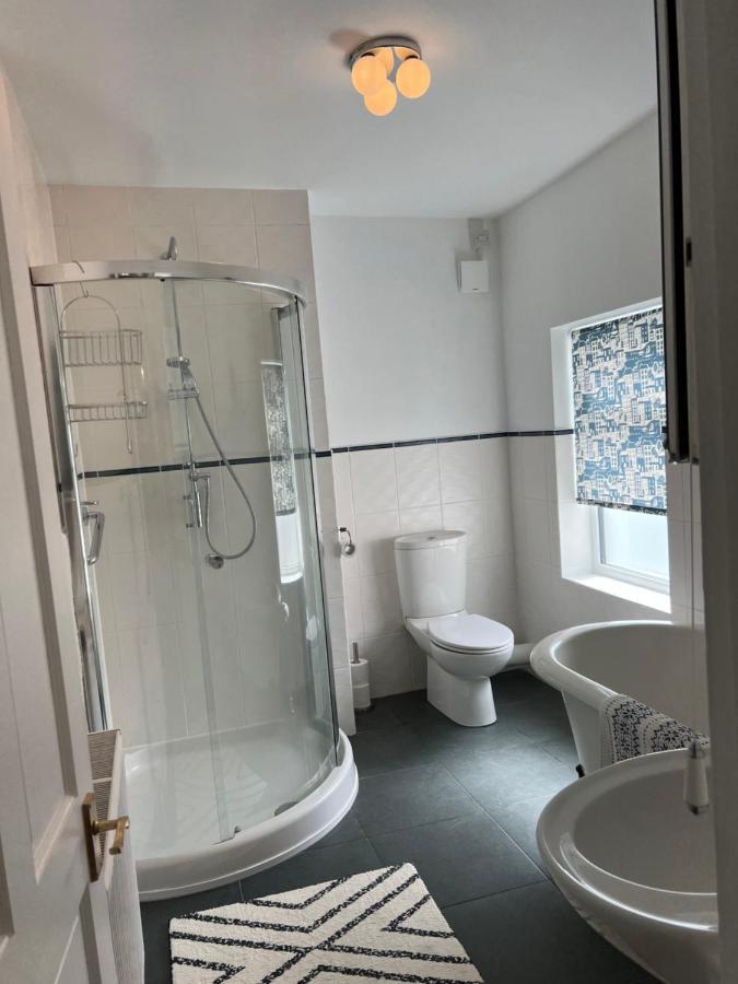 The Lily Pad - Townhouse, A Short Walk To Town Center And Racecourse