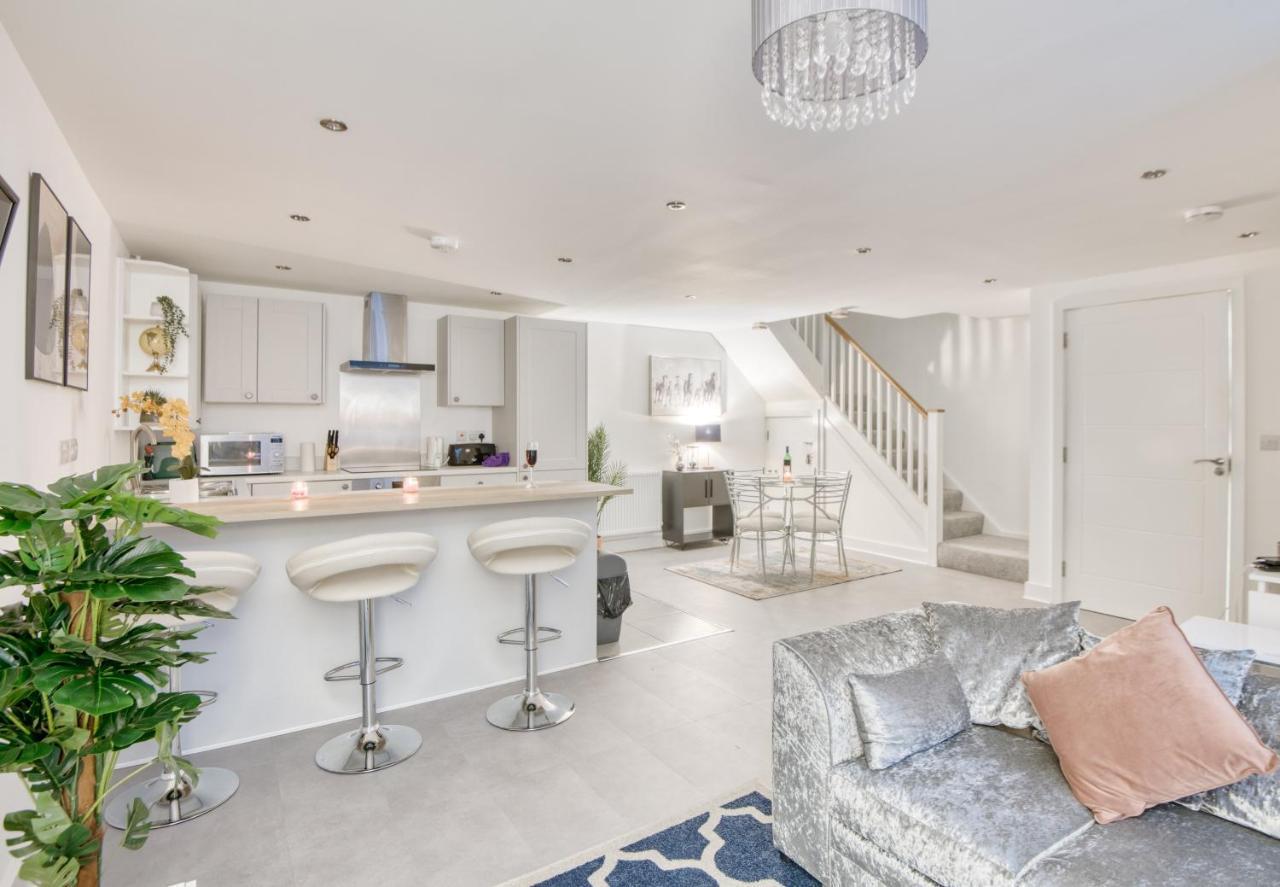 Columbia House Cheltenham