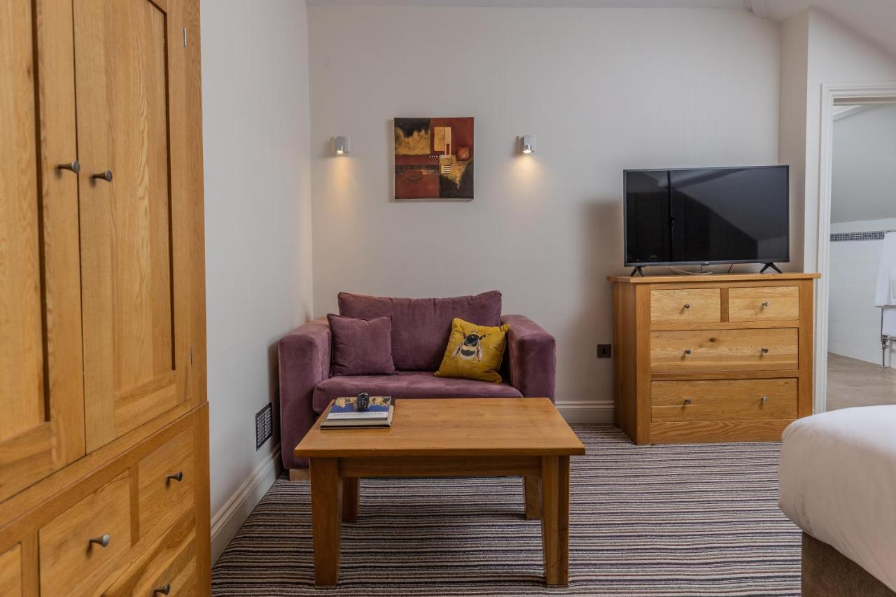 Beaumont House 4*