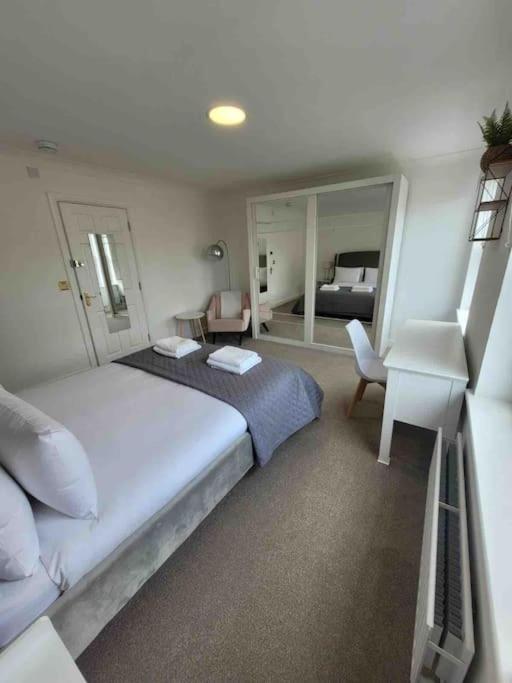5 Bed Modern Town Centre Casa de férias *