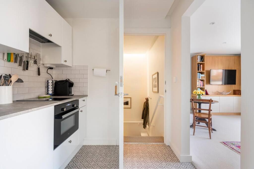 Apartment No 10