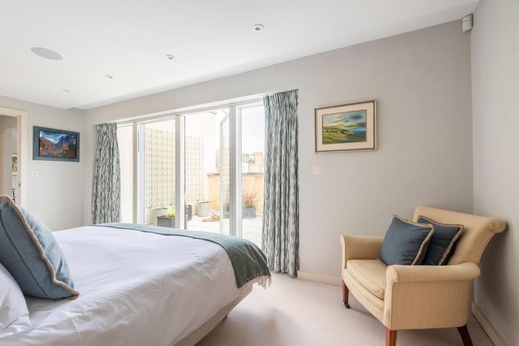 Apartment No 10 Cheltenham