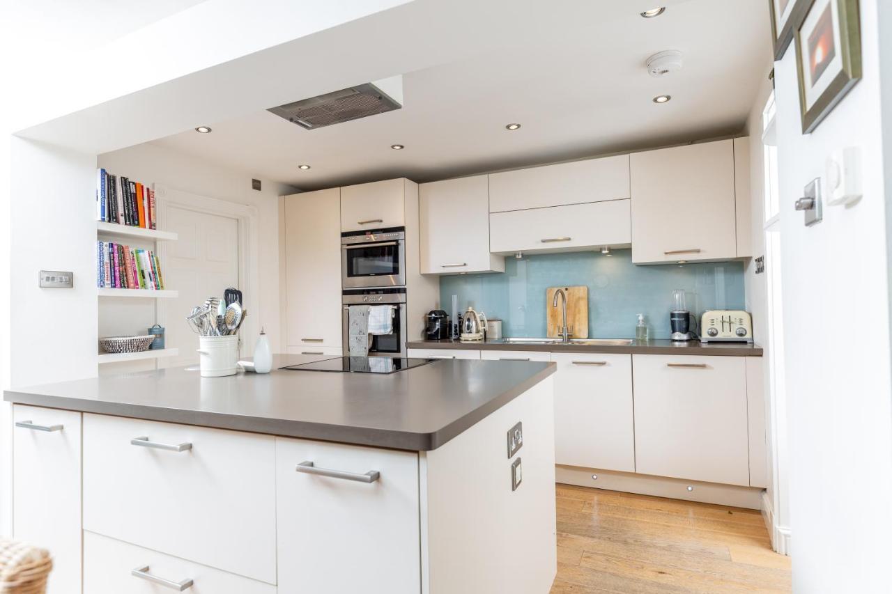 Luxury - Tivoli House Apartment Cheltenham