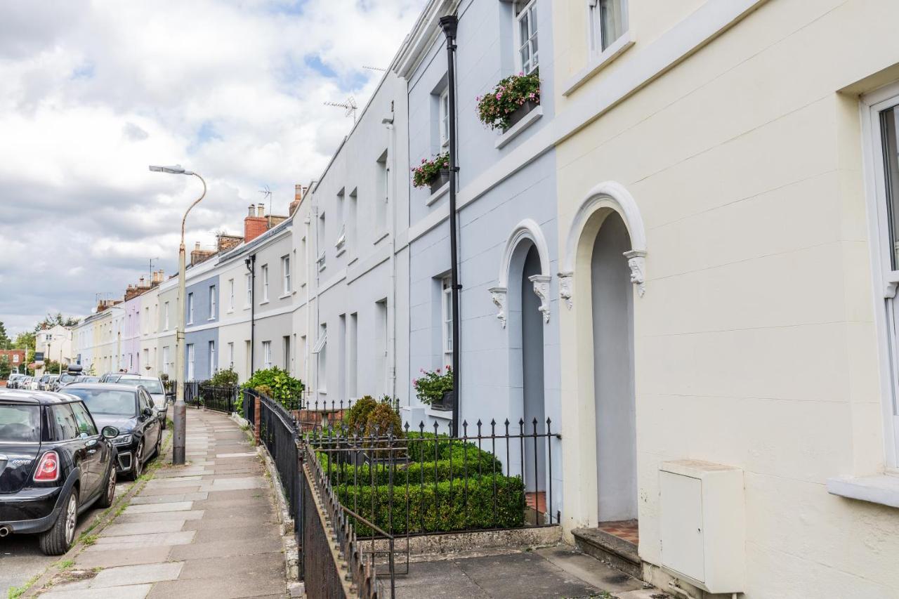 Luxury - Tivoli House Apartment Cheltenham