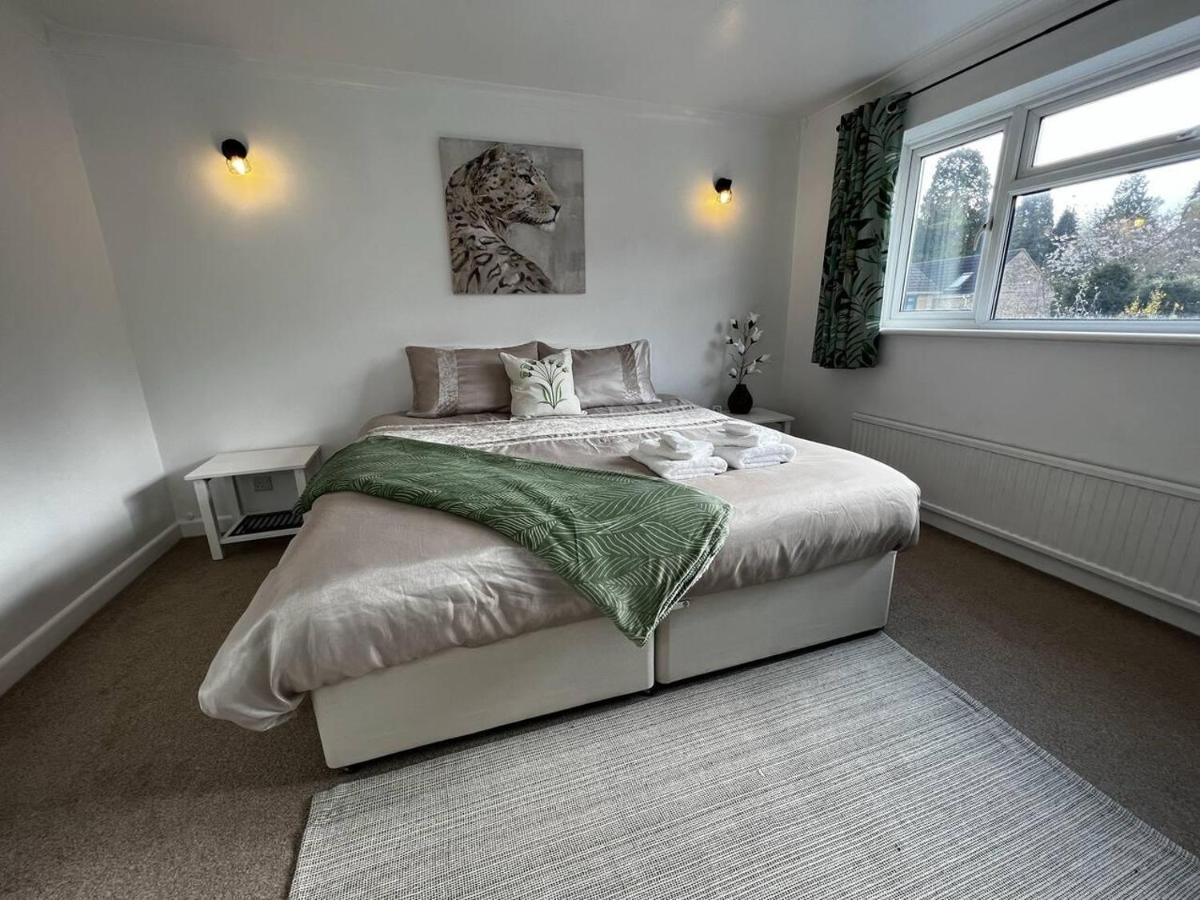 Charming 4-bed House In Free Parking Holiday home