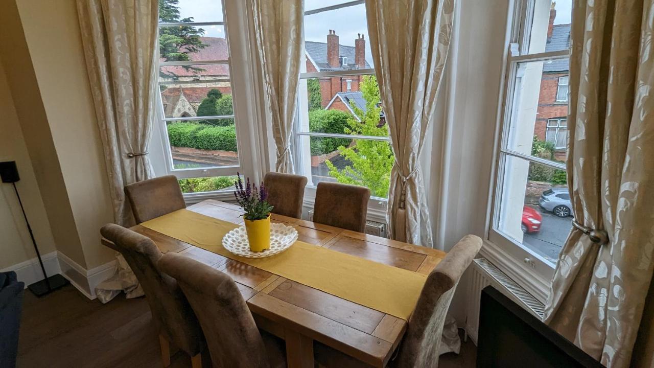 Apartment Cotswold Vip Regency Cheltenham