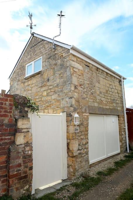 Detached Cotswold Stone Coach House Casa de férias *