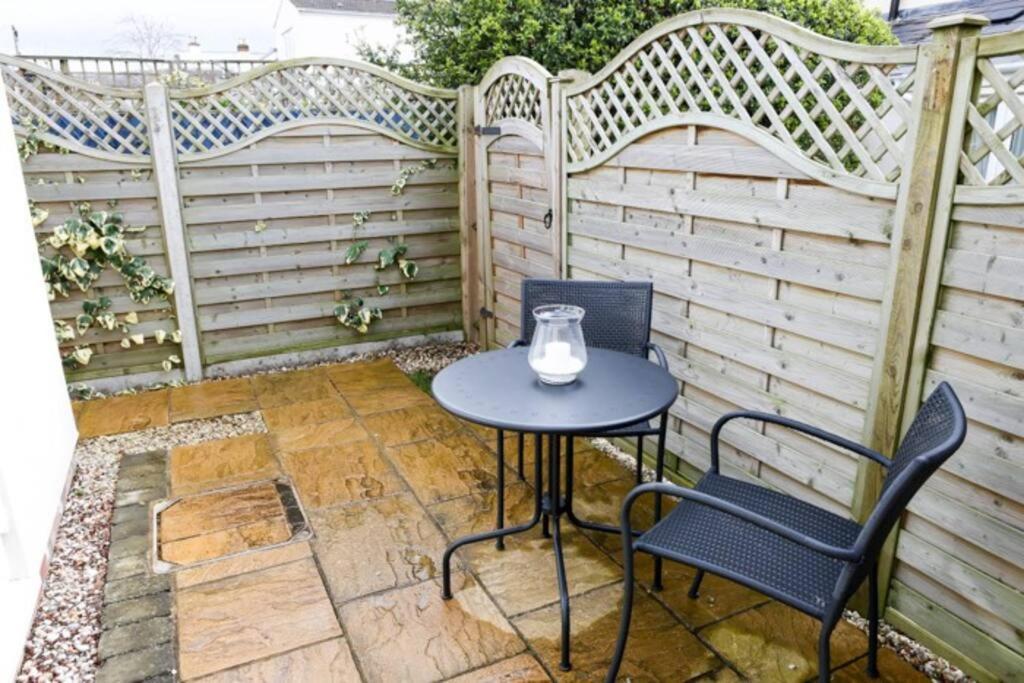 Casa de férias Detached Cotswold Stone Coach House Cheltenham
