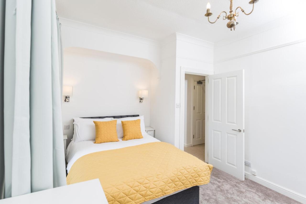20 Montpellier Flat 2 Cheltenham