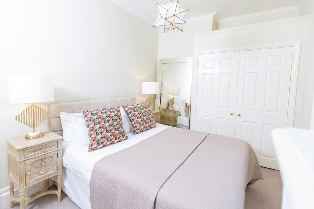Apartment 24 Montpellier Road *