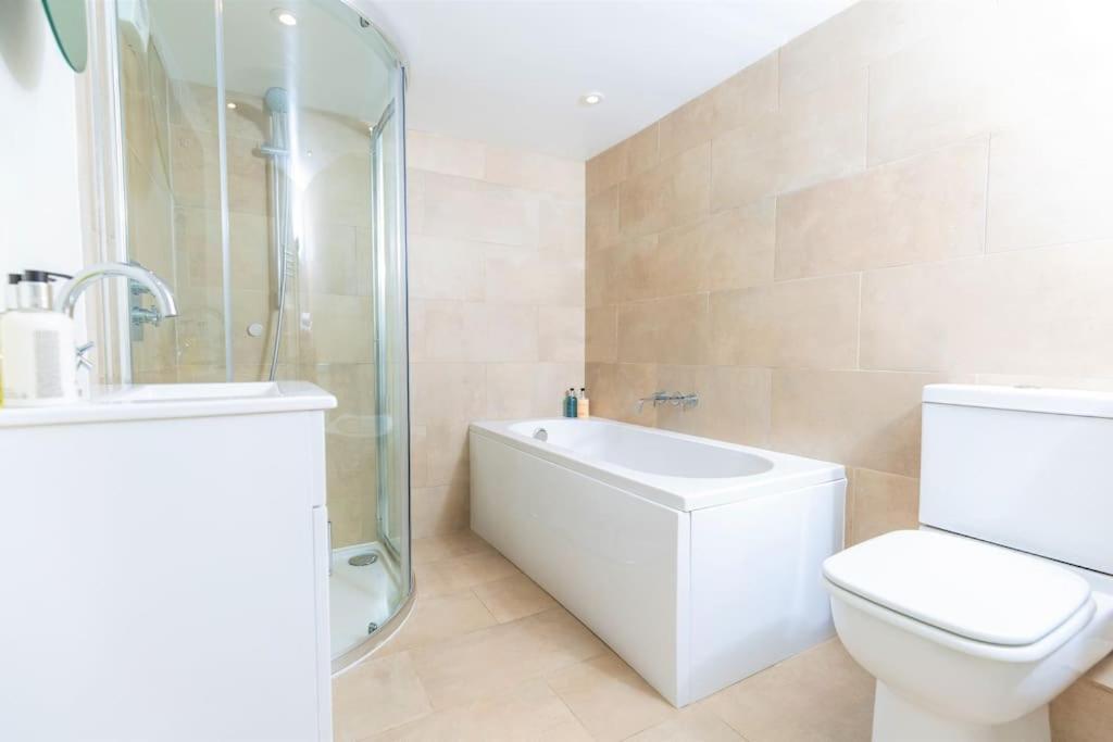 Apartment 24 Montpellier Road *