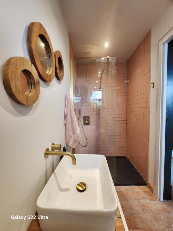 Guest house La Casa Rosa - Free Parking Close To Racecourse Cheltenham