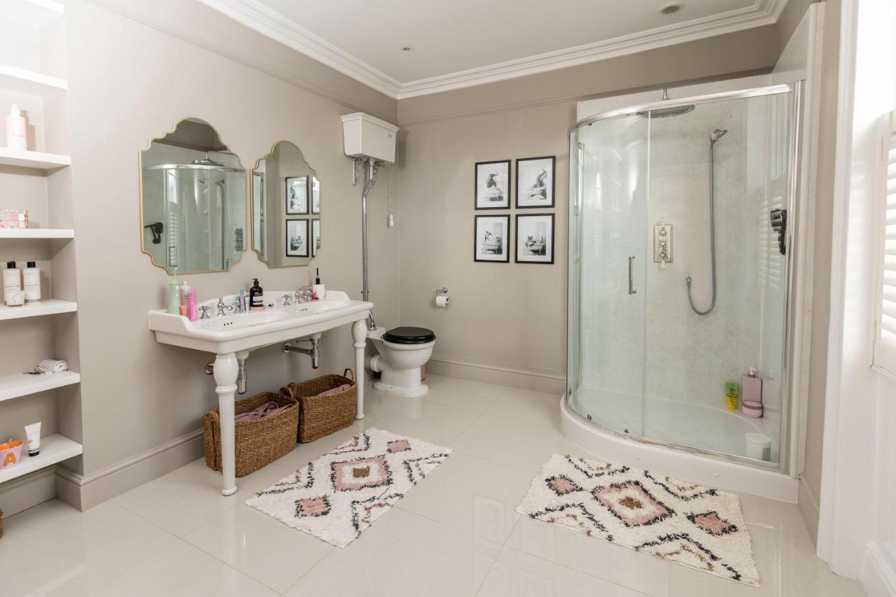 Pittville House Holiday home *