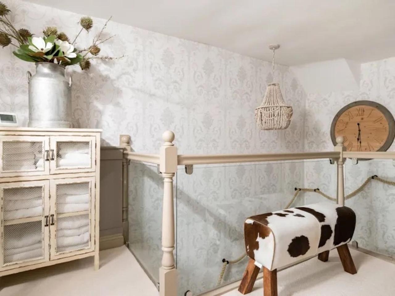 Howman House * Cheltenham