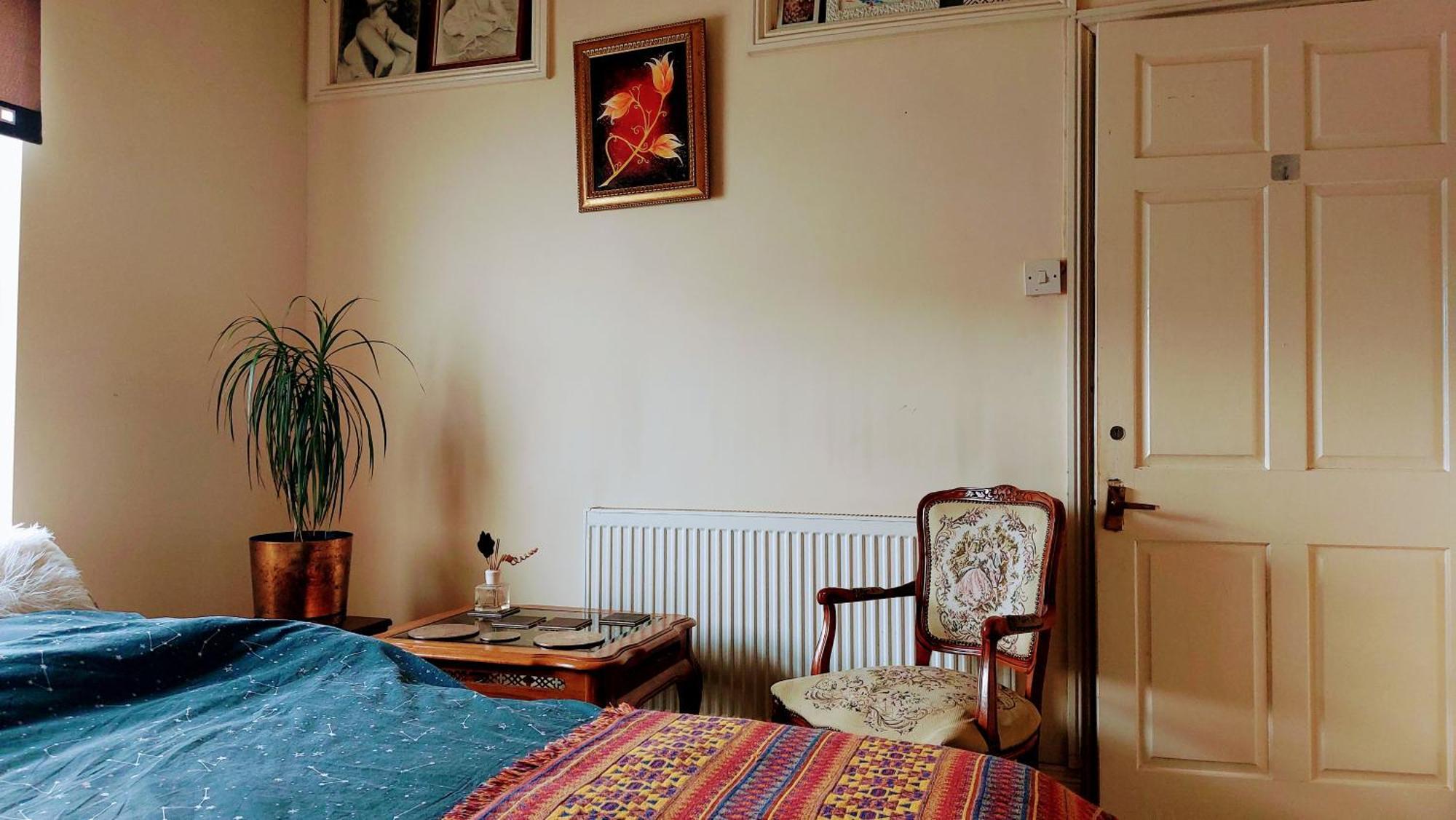Homestay Racecourse In With Bathroom Access.