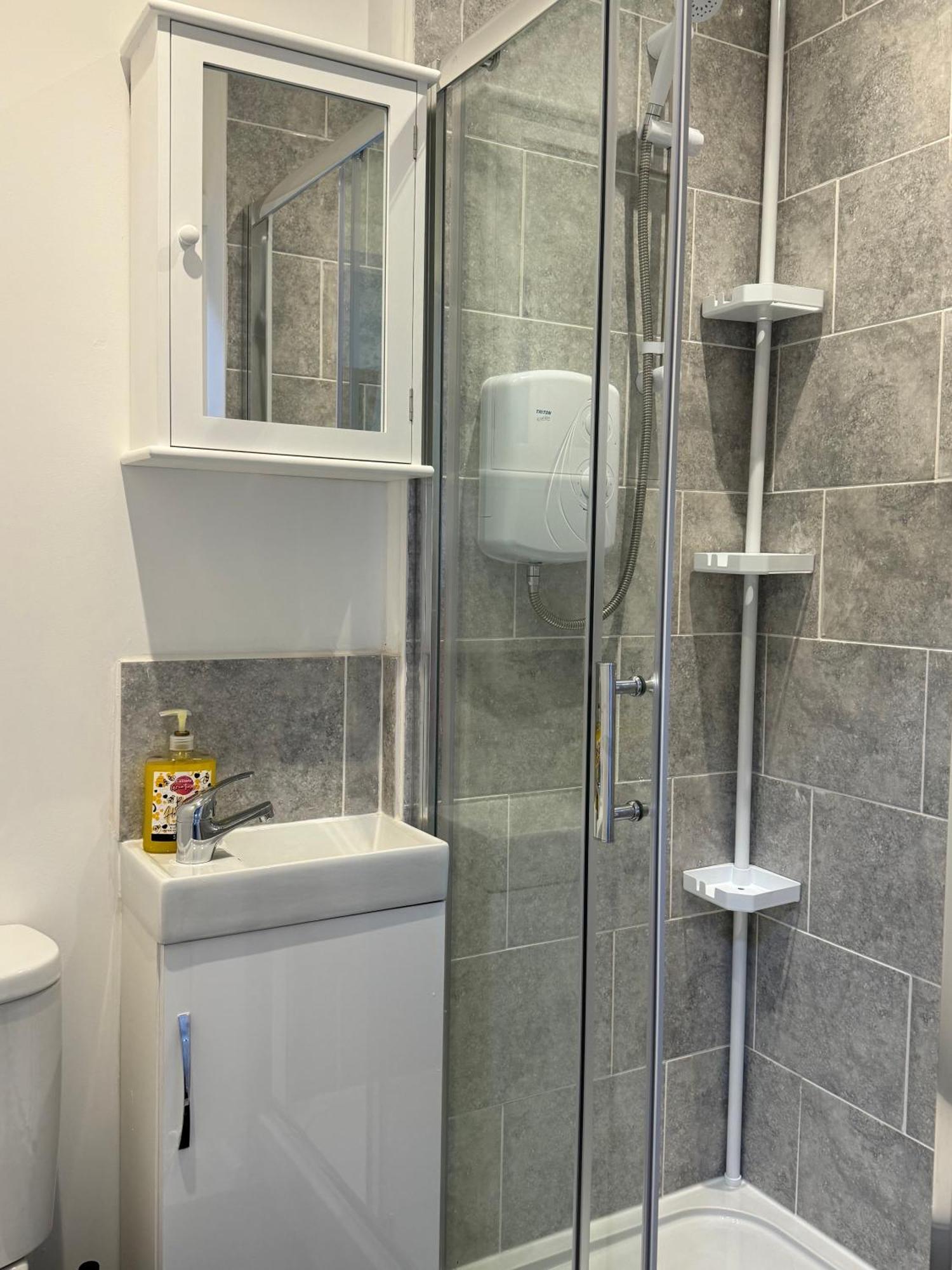 Comfortable Away From Home, Town Centre, Free Parking,multiple * Cheltenham