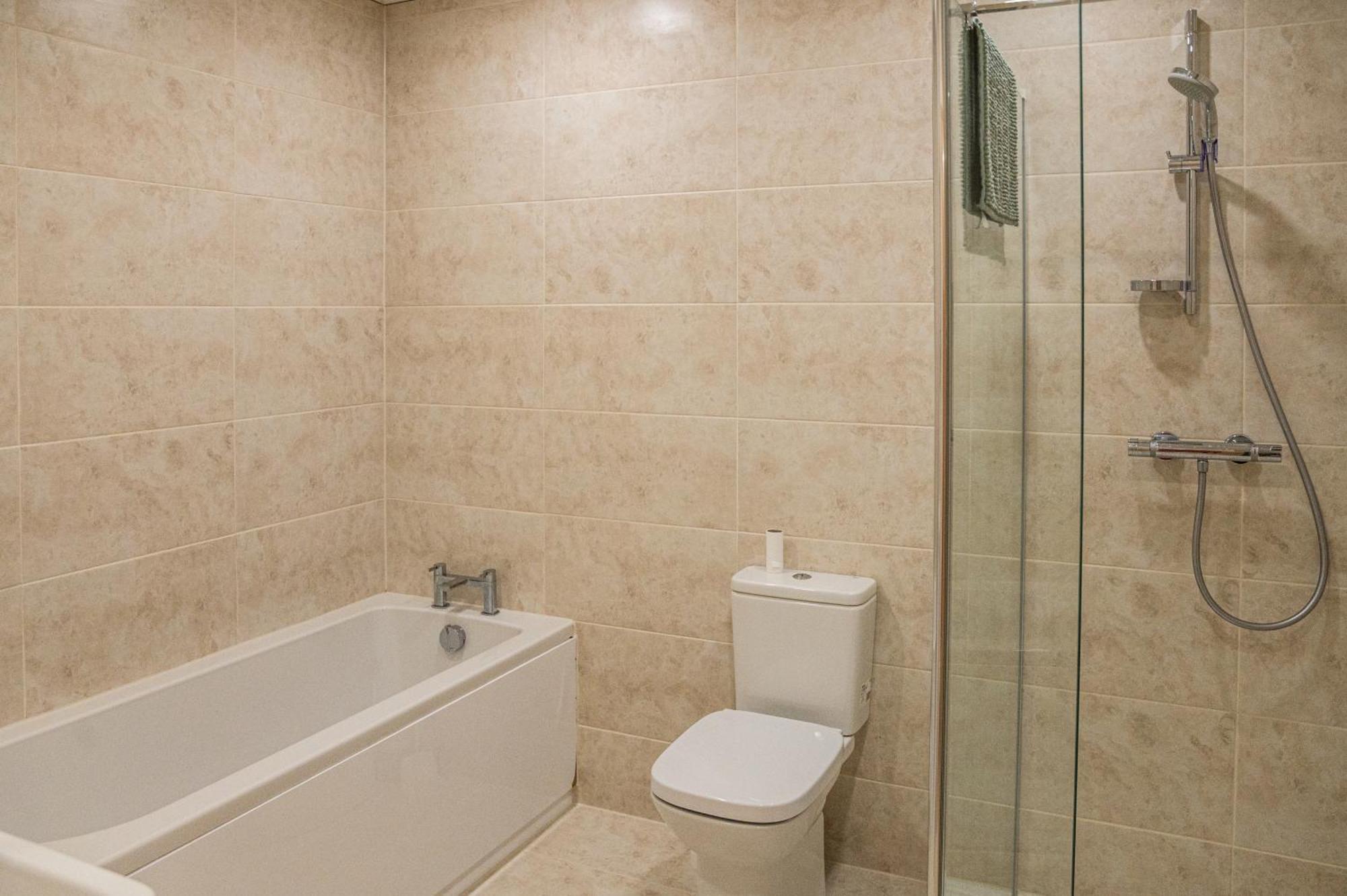 Bears Court Apartment Cheltenham