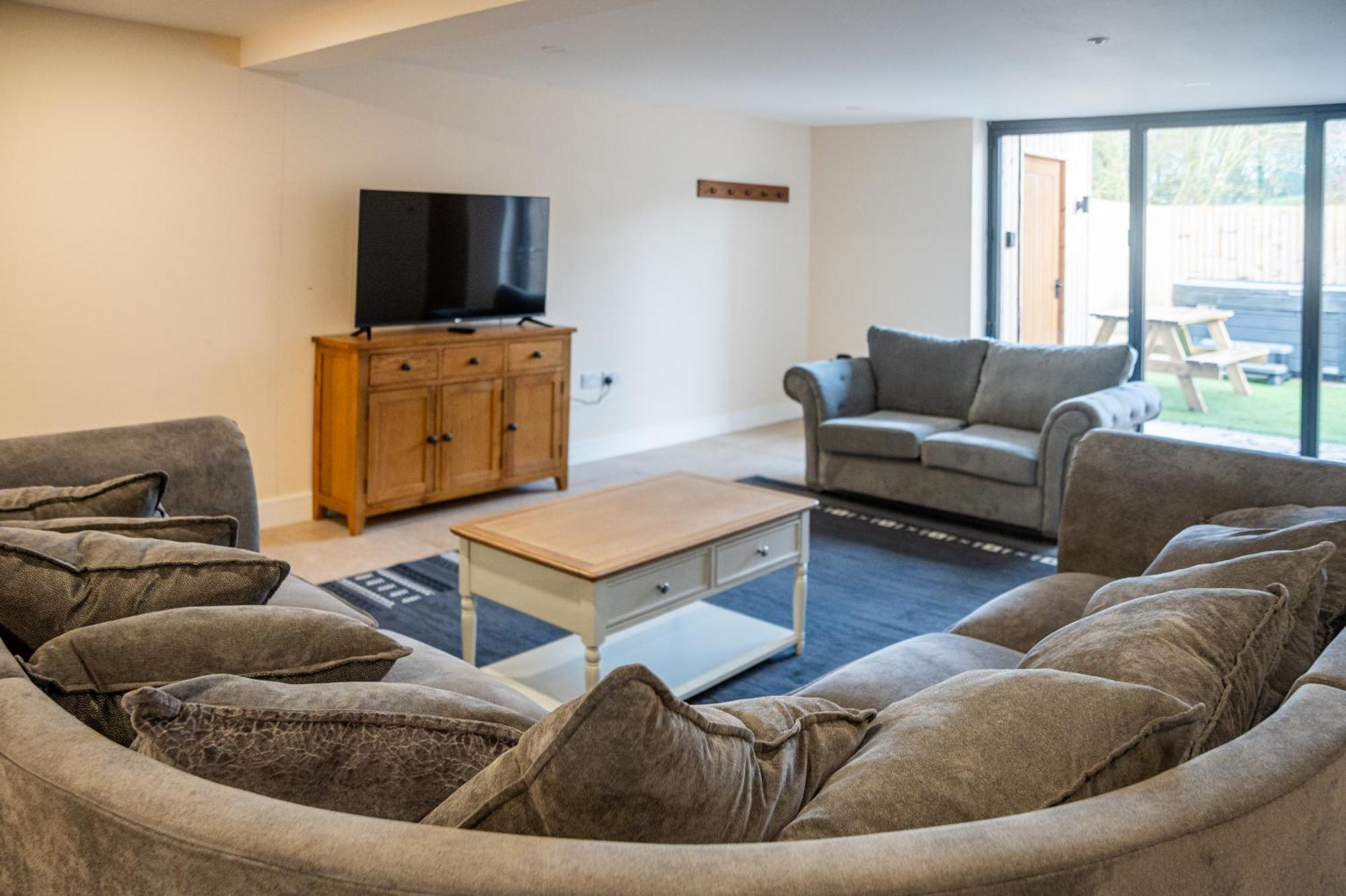 Bears Court Apartment