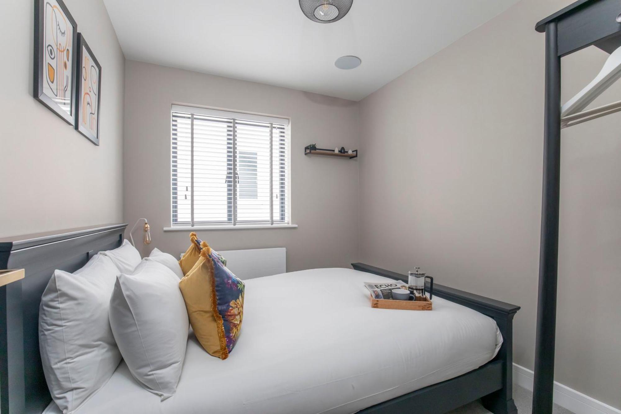 Apartment Elliot Oliver - Luxurious 6 Bedroom With Hot Tub & Log Burner