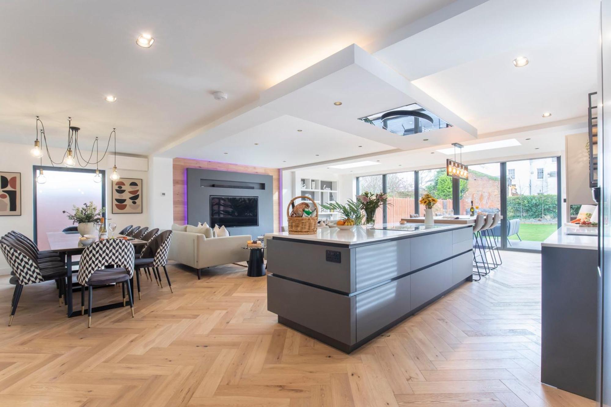 Apartment Elliot Oliver - Luxurious 6 Bedroom With Hot Tub & Log Burner *