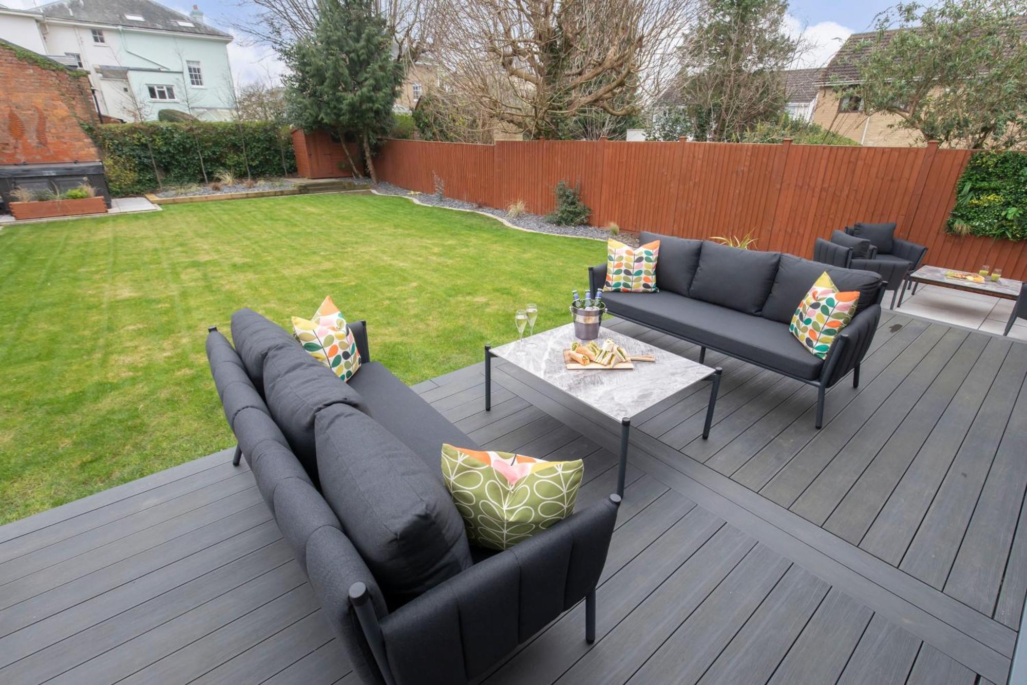 Apartment Elliot Oliver - Luxurious 6 Bedroom With Hot Tub & Log Burner Cheltenham