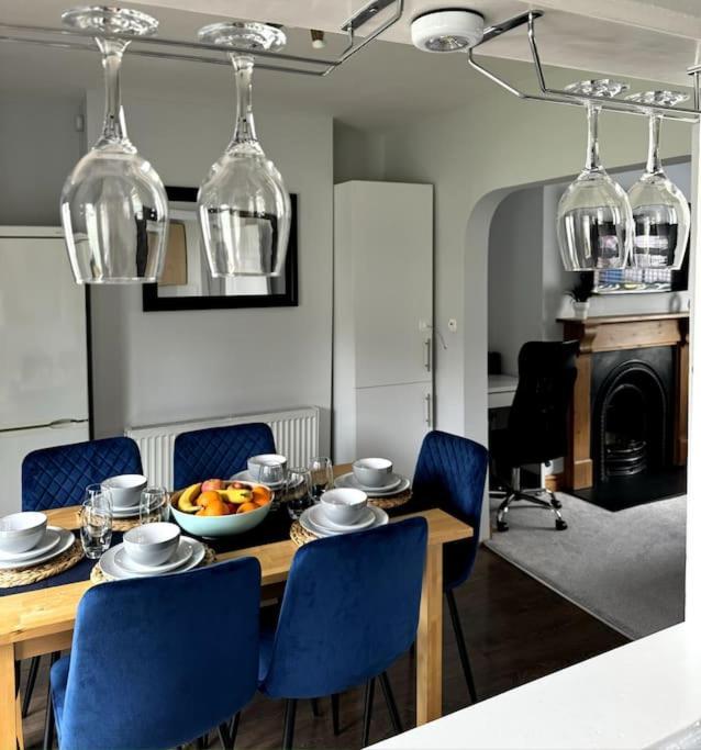 Apartment 2-bedroom House In Town Centre