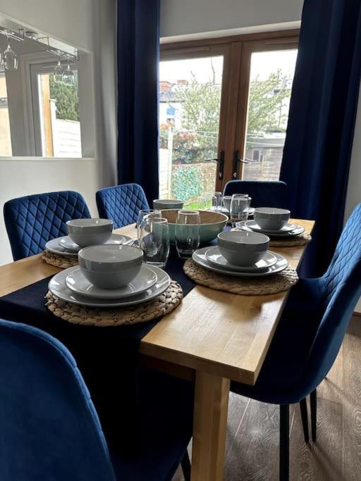 Apartment 2-bedroom House In Town Centre *