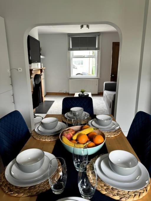 Apartment 2-bedroom House In Town Centre *