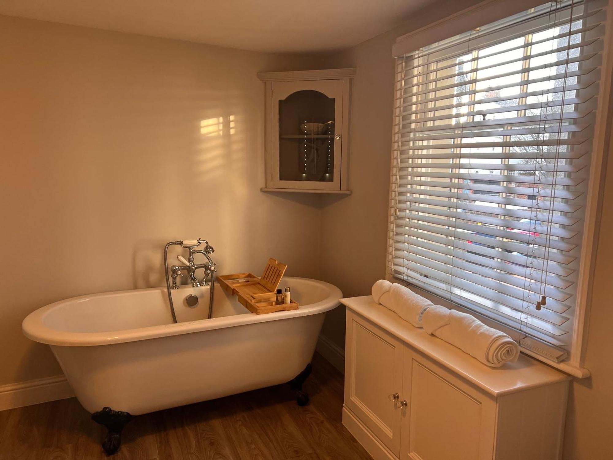 No2 Clarence Grade Ii Regency Townhouse Short Walk To Racecourse And Town Centre * Cheltenham