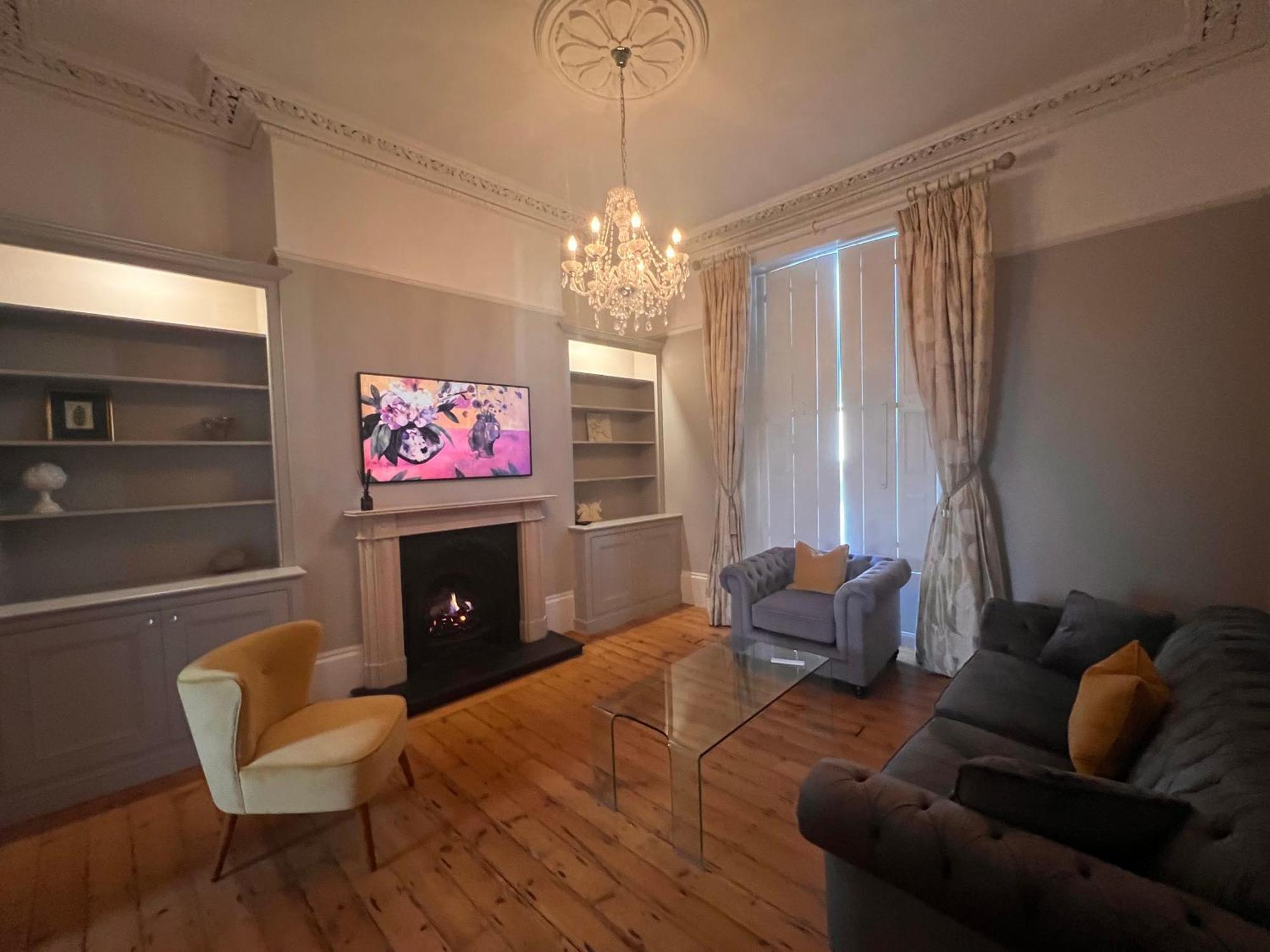 Holiday home No2 Clarence Grade Ii Regency Townhouse Short Walk To Racecourse And Town Centre