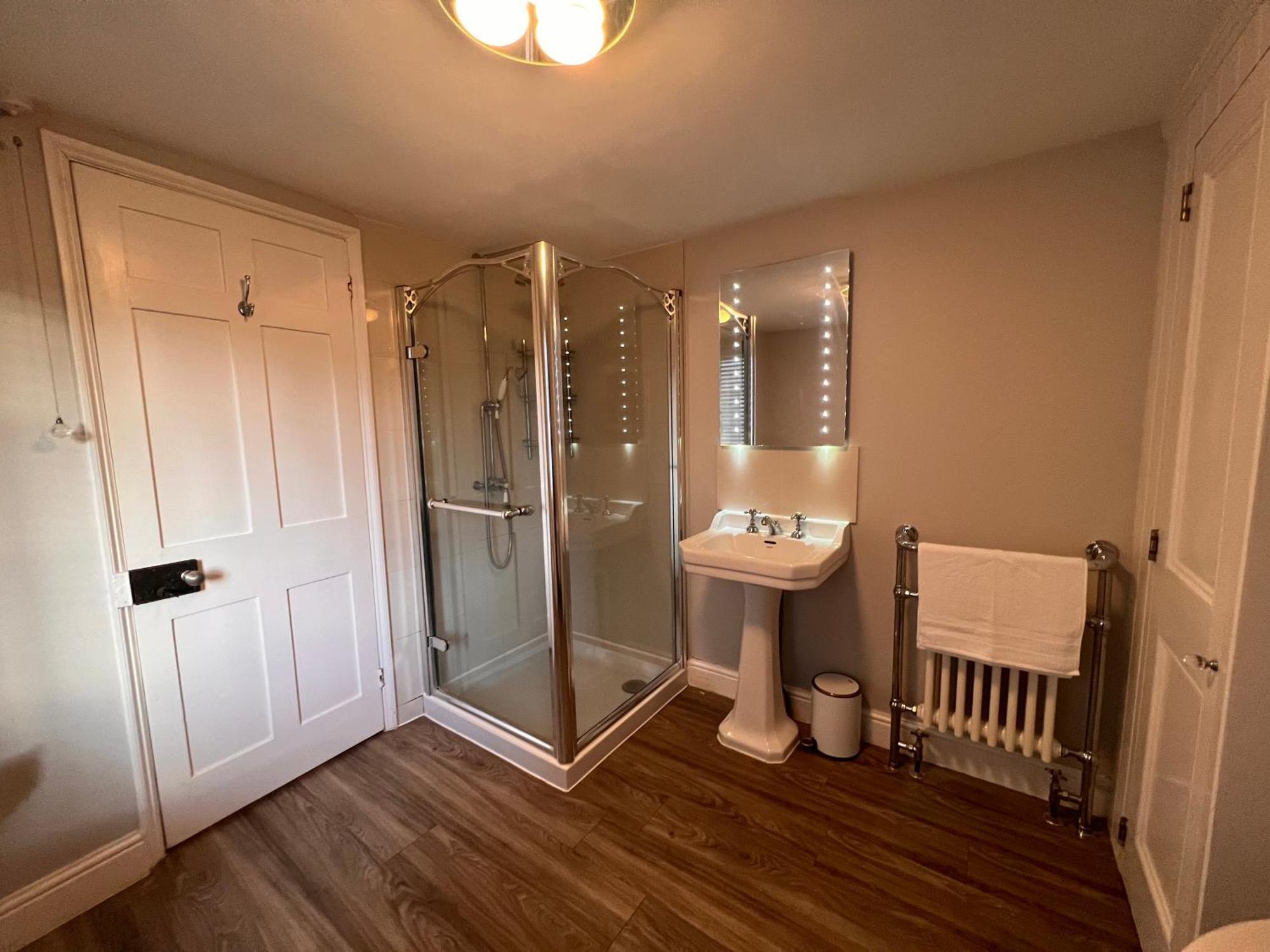 No2 Clarence Grade Ii Regency Townhouse Short Walk To Racecourse And Town Centre